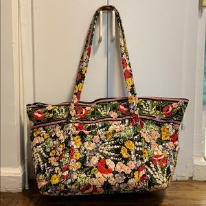 Vera Bradley Overnight Bag in Poppy Fields Print